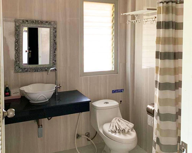 Bathroom, Rittiboon Vintage Hotel, Muang Phrae
