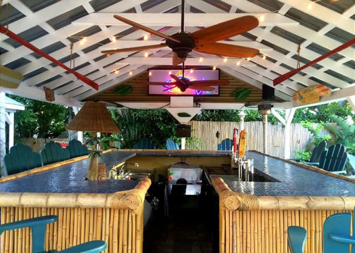 Food & Drinks 5, Coconut Grove Beach Resort Suites 3 4, Pinellas