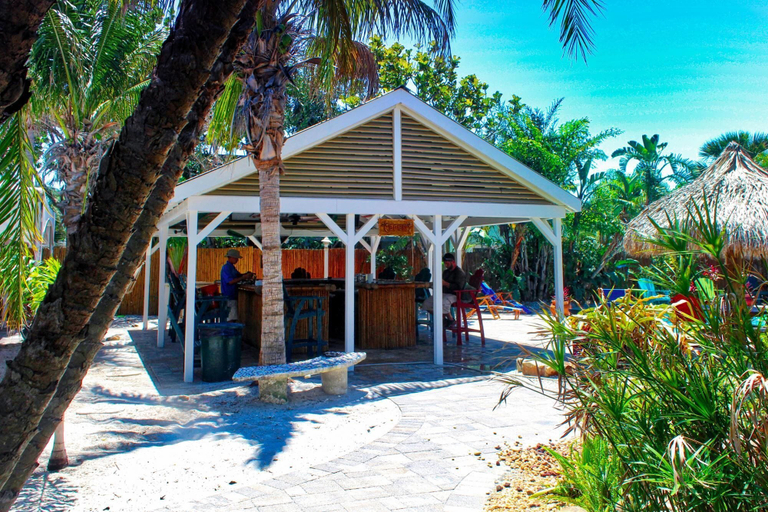 Exterior & Views 2, Coconut Grove Beach Resort Suites 3 4, Pinellas