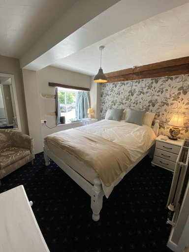 Bedroom 2, The Black Horse Inn, Gloucestershire