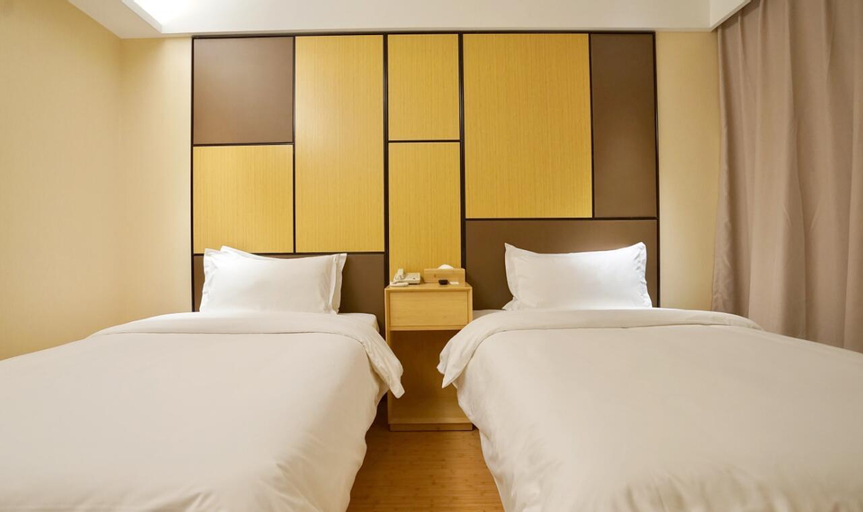 Bedroom 12