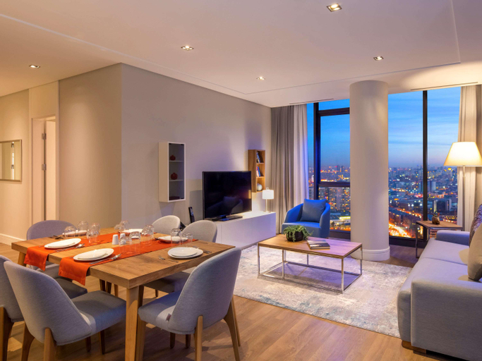 Dining Room 30