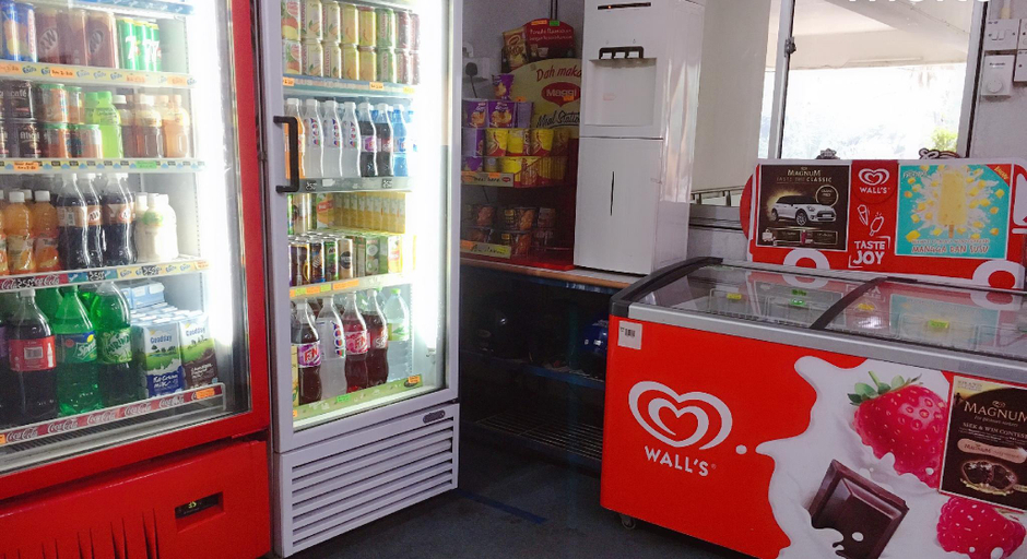 Food & Drinks 5, Dindings Pantai Desair Apartment By DPD, Manjung