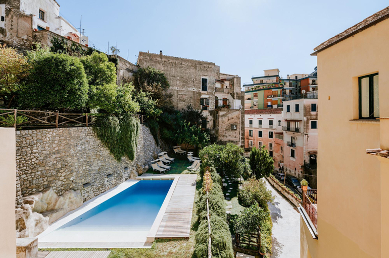Amalfi Resort, Salerno