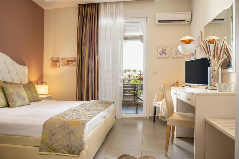 Bedroom 4, Aqua Mare Hotel, Central Macedonia