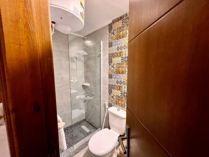 Bathroom 3, Grand Pyramids Inn, Al-Ahram