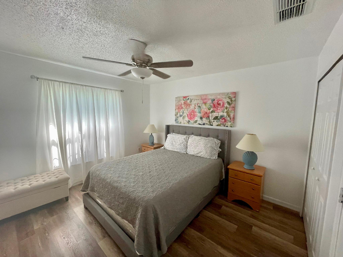 Bedroom 3, Grand Luxury Pool Home near Disney & Universal, Polk