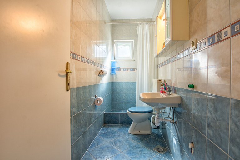 Bathroom 4, Apartments Elita, Šibenik