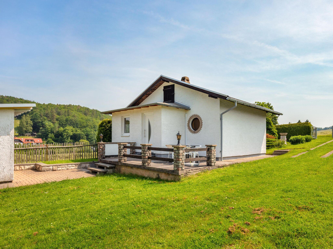 Exterior & Views 1, Ideal Holiday Home in Wutha-Farnroda near City Centre, Wartburgkreis