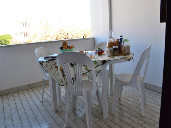Others 3, Holiday home with one bedroom, living room and balcony and air conditioning in Torre dellO, Lecce