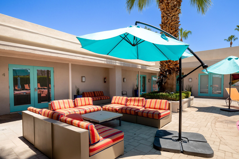 Others 5, Komfy King Suite, Riverside