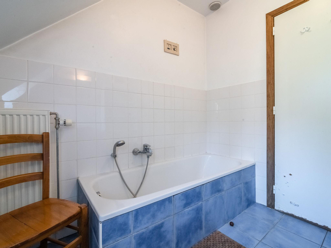 Bedroom 3, Holiday house in the forest near Maredsous, ideal for hikers, Namur