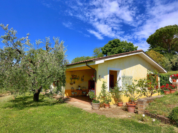 Modern Cottage in Graffignano Italy with Swimming Pool, Viterbo