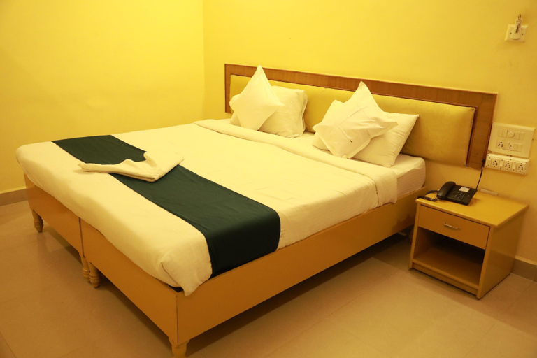 Others 4, Sravanthy Inn, Chittoor