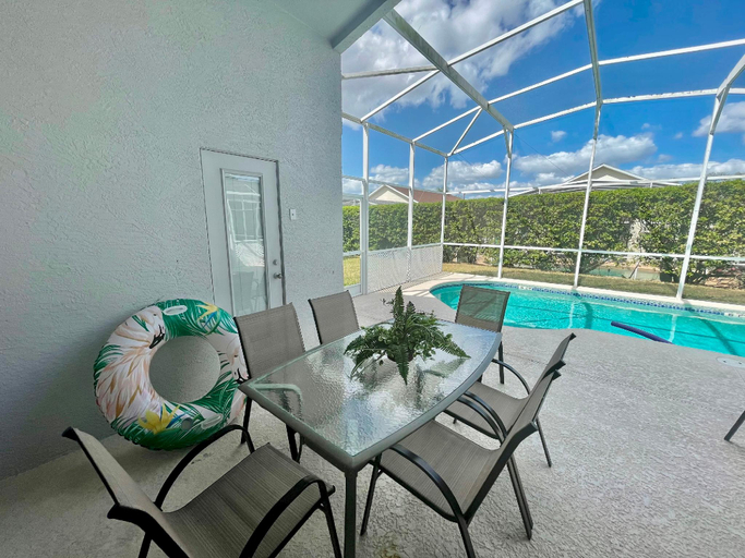 Others 5, Grand Luxury Pool Home near Disney & Universal, Polk