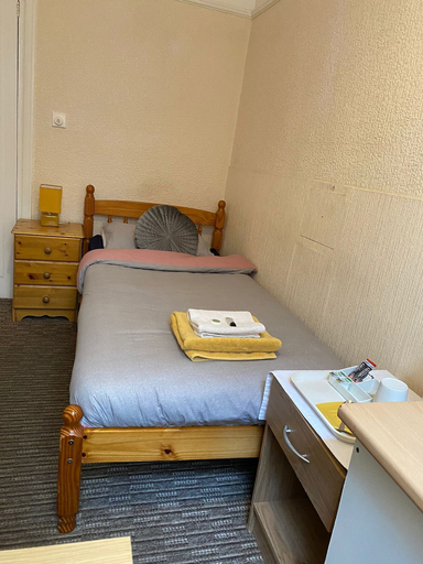 Bedroom 3, The Melrose Hotel, Essex