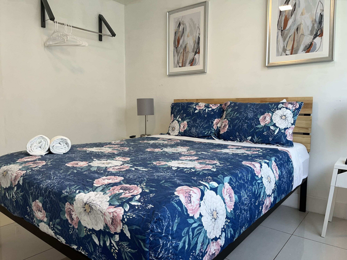 Bedroom 1, Miami Suite 301, Miami-Dade