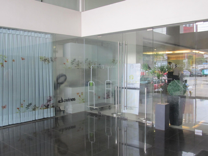 Public Area 28