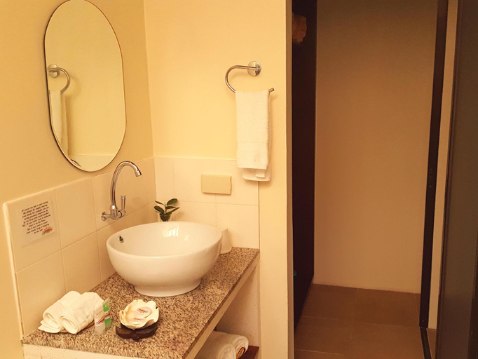 Bathroom 3, Kasagpan Resort, Tagbilaran City