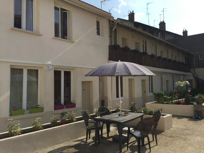 Others 5, Hotel Rachel, Seine-Saint-Denis