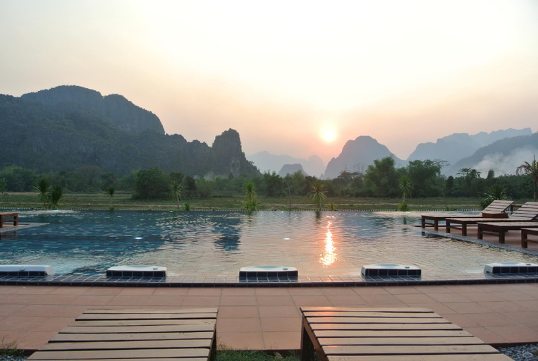 Sport & Beauty 2, Lisha Grand Hotel, Vangvieng