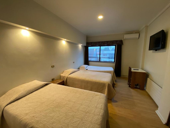 Bedroom 2, Hotel Bilbao, Osorno