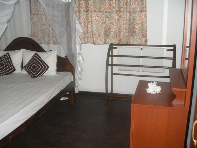 Bedroom 4, Bird Villa, Galle Four Gravets