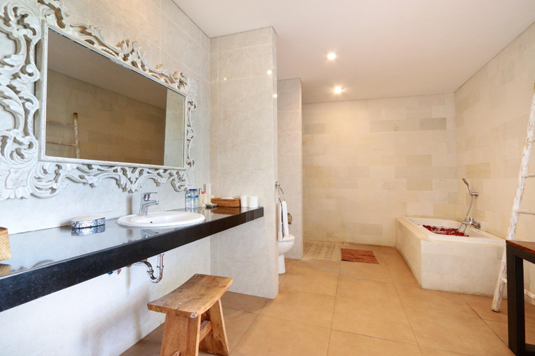 Bathroom 4, PRIVATE 3 BEDR/ 3 BATH Pool Villa! CLOSE TO BEACH!, Badung