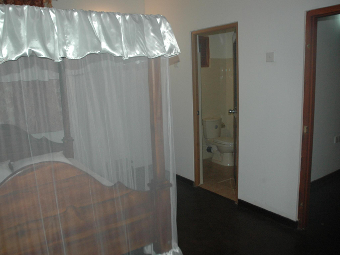 Bedroom 3, Bird Villa, Galle Four Gravets