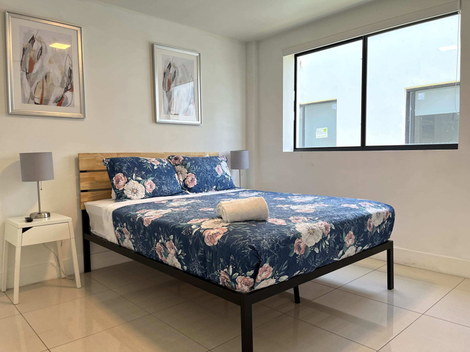 Others 5, Miami Suite 301, Miami-Dade