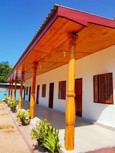 Others 5, Pleasant Park Holiday INN, Trincomalee Town and Gravets