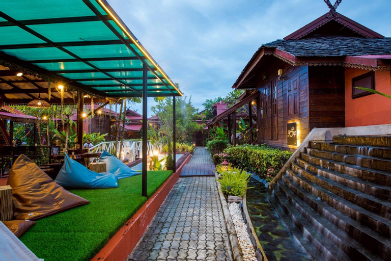 Dang Ky Ploen Tharnnam Resort, Cha-Am