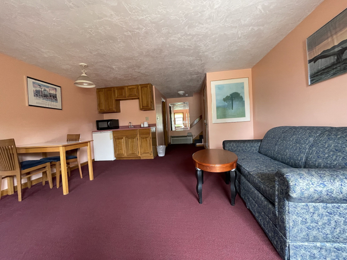 Others 5, Brentwood Motor Inn, Barnstable