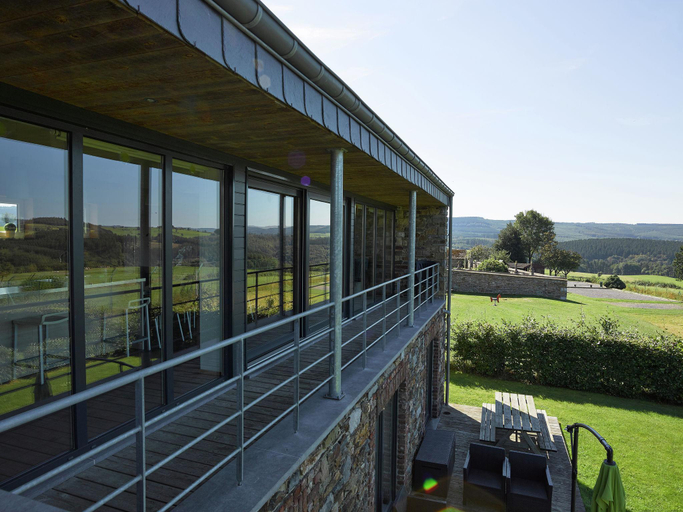 Others 5, Holiday Home in Stoumont with Valley View, Liège