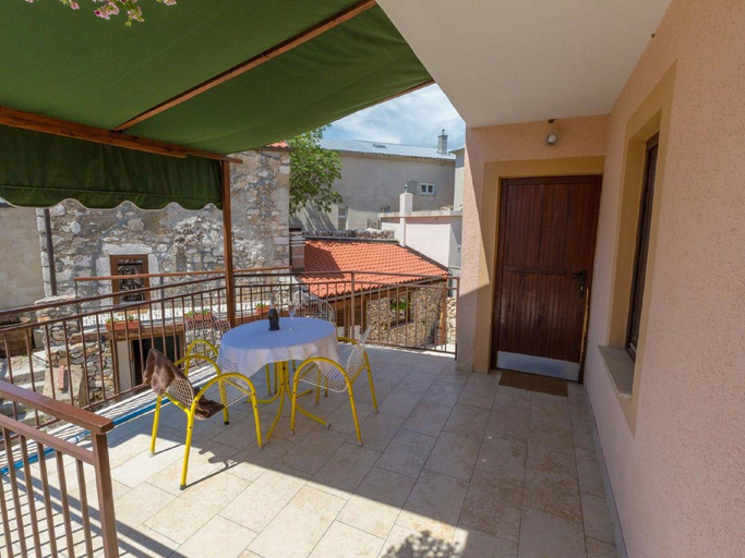 Others 5, Holiday Home in Birbir near Beach Pool, Vinodolska