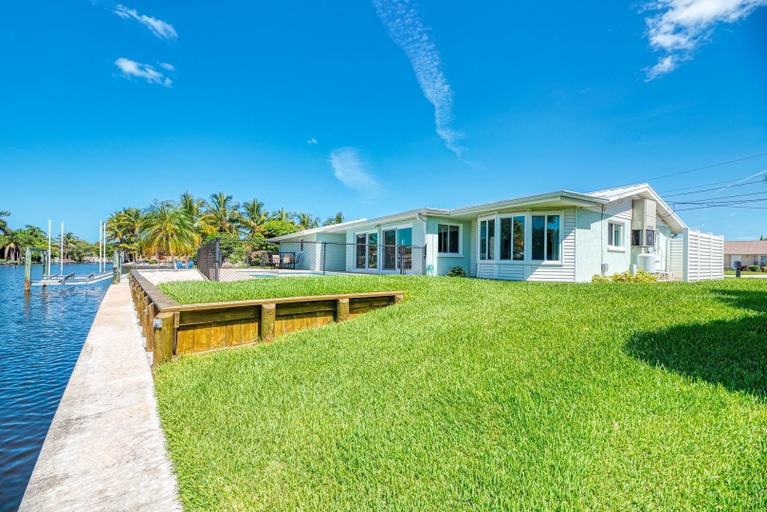 Exterior & Views 2, Siesta Key Pool House, Sarasota