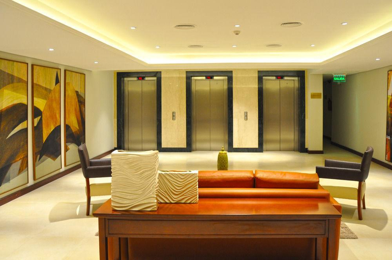 Public Area 4, Gran Amérian Carlos V, Rió Hondo