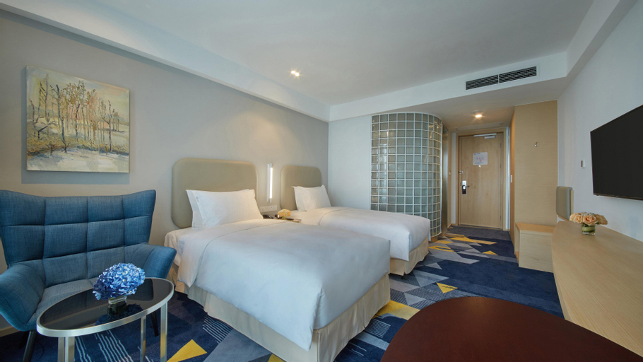 Bedroom 13