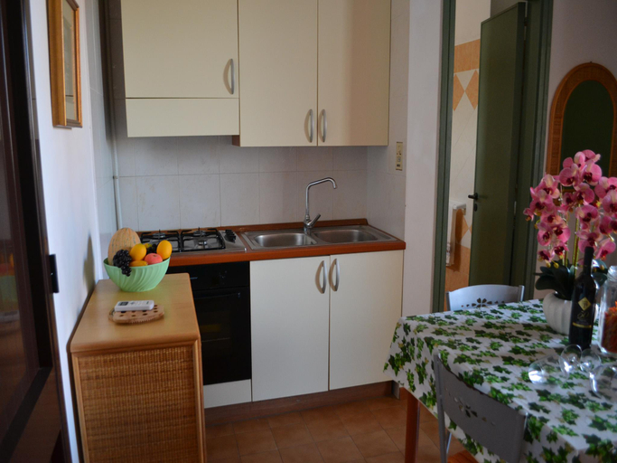 Others 2, Holiday home with one bedroom, living room and balcony and air conditioning in Torre dellO, Lecce