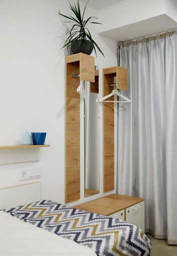 Others 2, Coliving Zapataya, Central