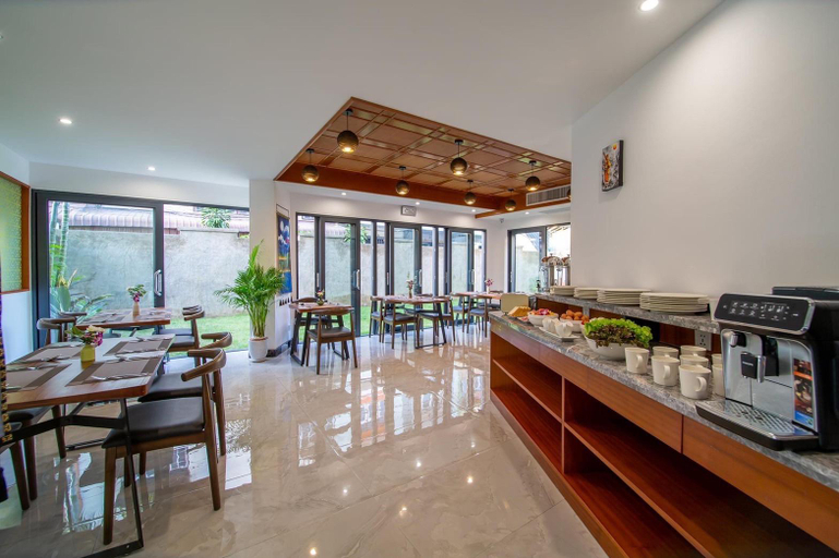 Food & Drinks 5, Thapae Twins Hotel, Muang Chiang Mai