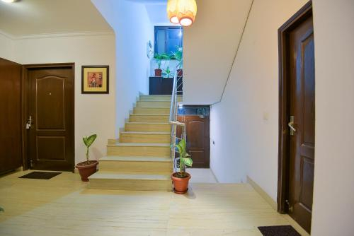 BedChambers Serviced Apartments, Sushant Lok, Gurgaon