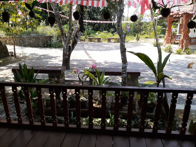 Exterior & Views 1, Tiga Putra Homestay Borobudur, Magelang