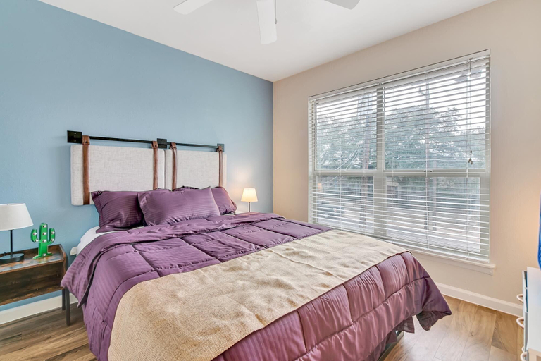 Bedroom 4, Spacious Elegant Texas Style Apartment In The Pearl, Bexar