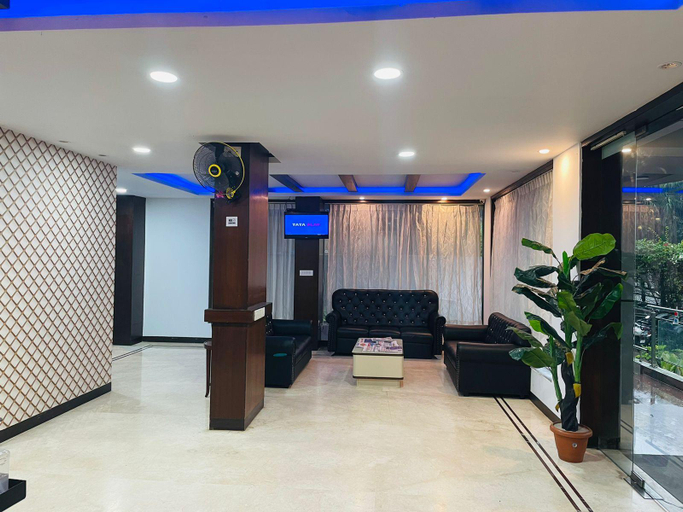 Public Area 2, Hotel Chevron Brigade, Bangalore