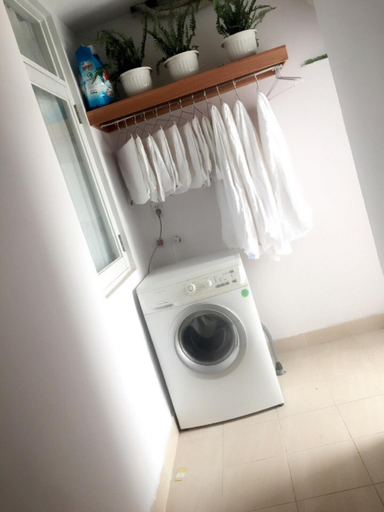 Others 5, Modern 3BR Apartment • Kitchen • Washer • CHB, District 1