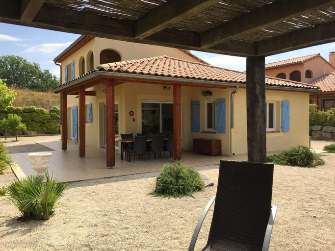 Exterior & Views 1, Luxury villa on a private domain, located almost directly on the Ardeche!!, Ardèche