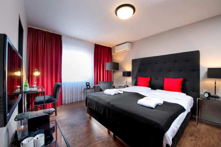 Bedroom 2, TRYP by Wyndham Bremen Airport, Bremen