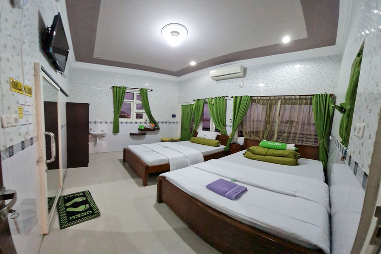 Bedroom 2, FATHIN HOTEL, Gresik