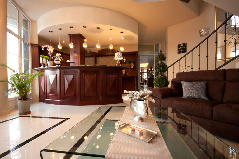 Public Area 4, Hotel Xavin Restaurant Wellness, Siklósi